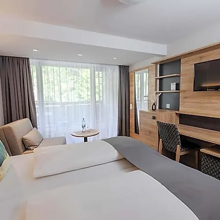 Hotel Landgasthof Zur Linde 3*