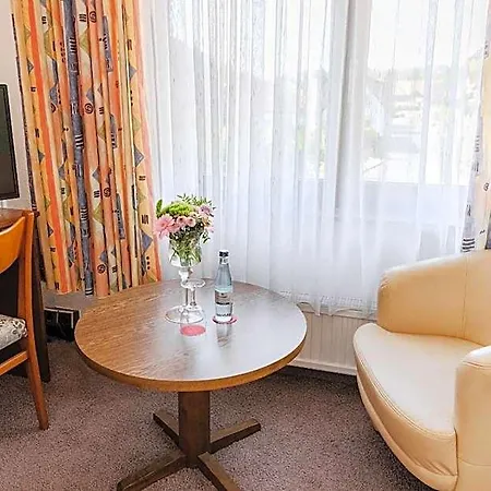 Landgasthof Zur Linde Ξενοδοχείο 3*
